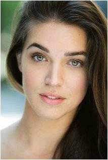 من هي بطلة مسلسل The Last Ship