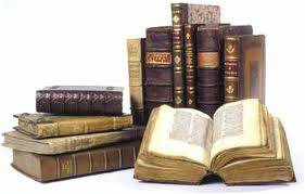 من مؤلف كتاب النحو