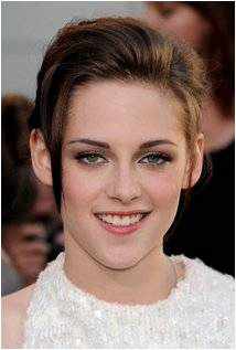 من هي بطلة فيلم Snow White and the Huntsman