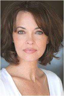 من هي بطلة مسلسل Chasing Life