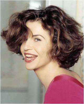 من هي بطلة فيلم The Hairdressers Husband