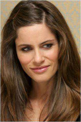من هي بطلة فيلم 2012