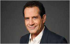 من هو بطل مسلسل monk