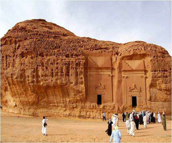 ماهي المناطق السياحية في السعودية